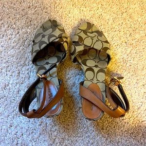 Coach wedges size 6- tan and brown, great condition